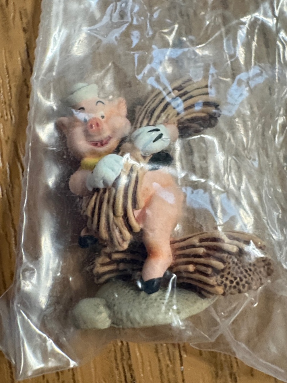 Walt Disney Classics Collection Enchanted Places Fifer Pig Mini Figurine